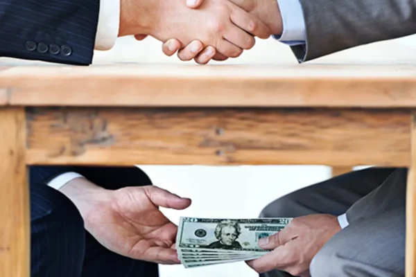 Checks, Fraud, VIP Casino Credits: This Is the Scheme the U.S. Is Investigating and It Involves