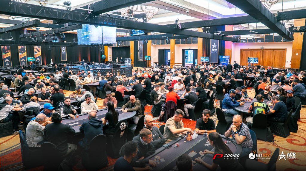 Color1 Main Event Day 2 Ept Dec 25 1