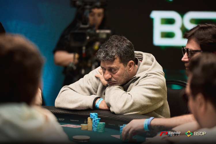 La Armada Latina Goes For The Final Blow: The 2-Day High Roller of BSOP Summer Costa Do Sauípe - CodigoPoker