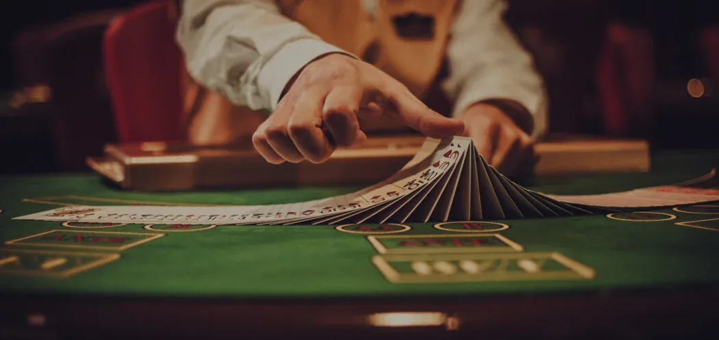 Dealer Caught Cheating by Pretending to Shuffle Cards - CodigoPoker