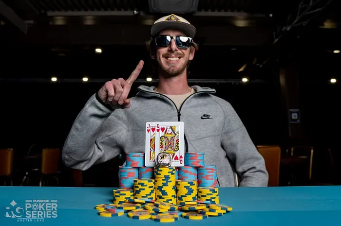 A Bartender Used His Day Off At Work To Win His First Poker Tournament - CodigoPoker