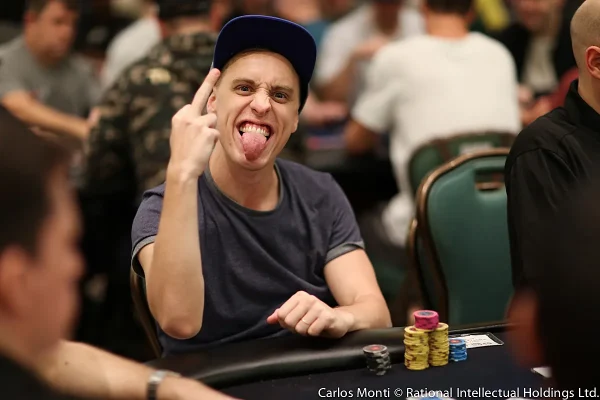 Pornography, Masturbation And Poker: Juan Martin Pastor Gives His Controversial Opinion And Opens The Debate - CodigoPoker