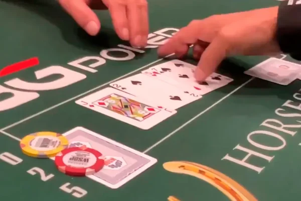 Five Post-flop Leaks That Are Destroying Your Stack In Tournaments - CodigoPoker