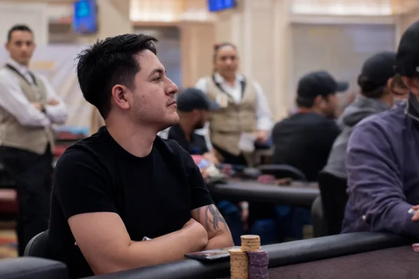 Rafael Martínez leads the Main final table in Cancún - CodigoPoker