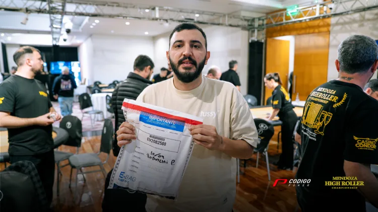 Patricio Robuschi leads the Mendoza High Roller Championship