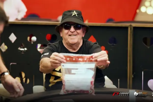 Enjoy Poker Tour: Rolando Soria led the Day 2 qualifiers in the Main Event - CodigoPoker