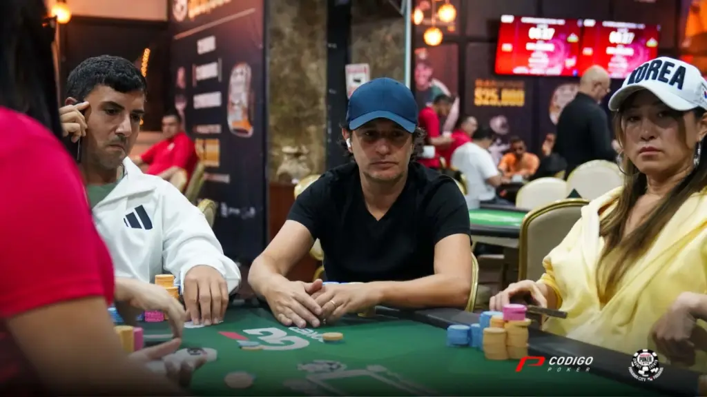 Santiago Nadal tiene liderato azteca en el Main de WSOPC Panamá