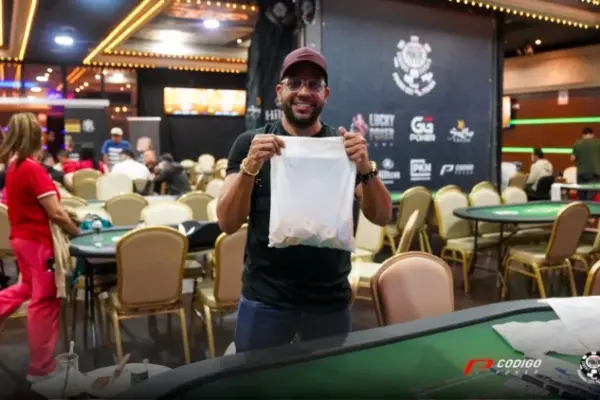Jhonatan Saenz finished at the top of Day 1C in Panama - CodigoPoker