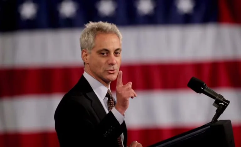 Rahm Emanuel aims to be Trump’s successor… and puts online poker in the spotlight