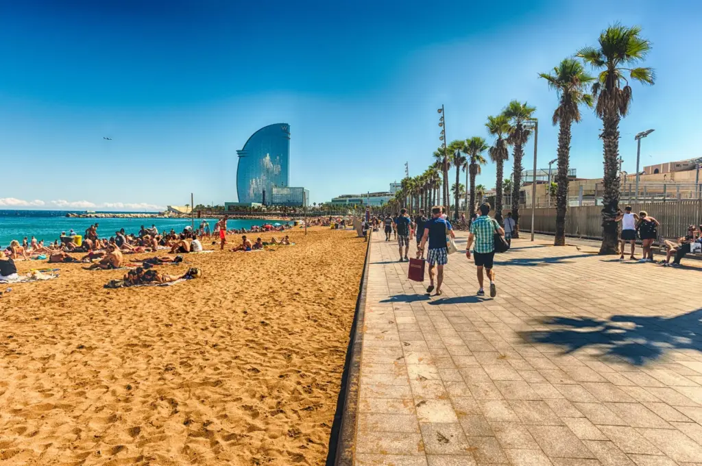 La Barceloneta Scaled 1