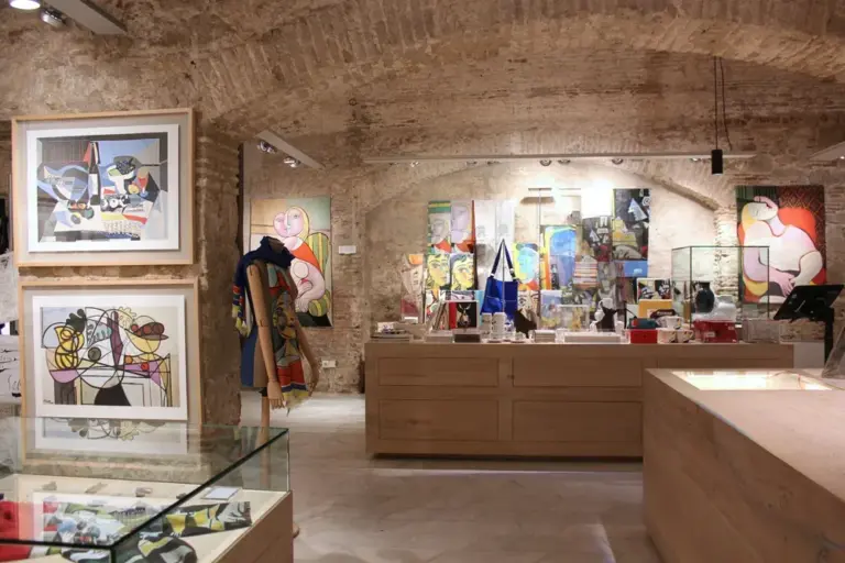 Botiga Laie Museupicassobarcelona