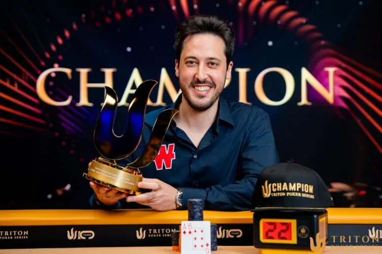 Adrian Mateos1